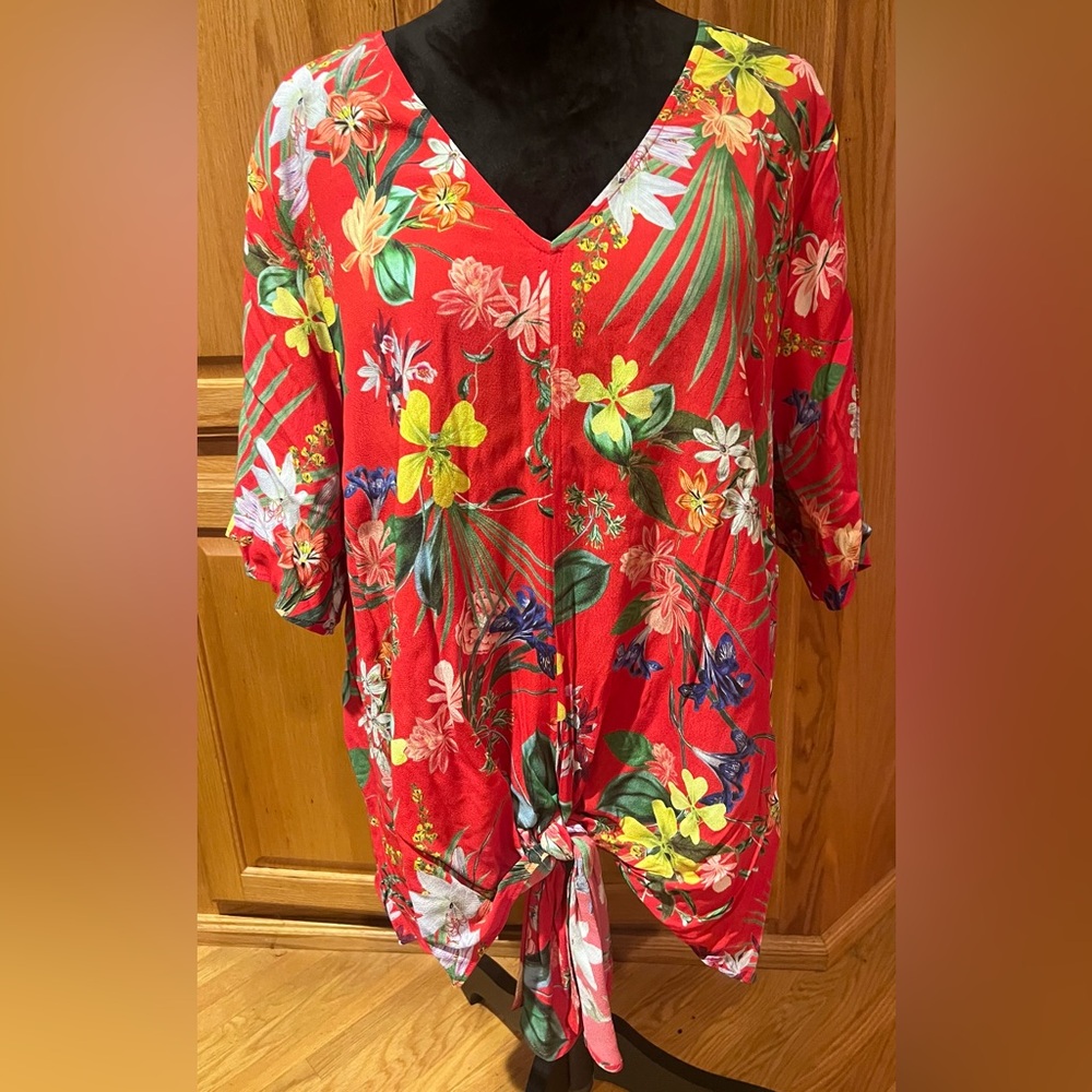 Karen Kane Fresh Squeeze Short Sleeve Tie-Front Top Red Tropical Floral Size 3X